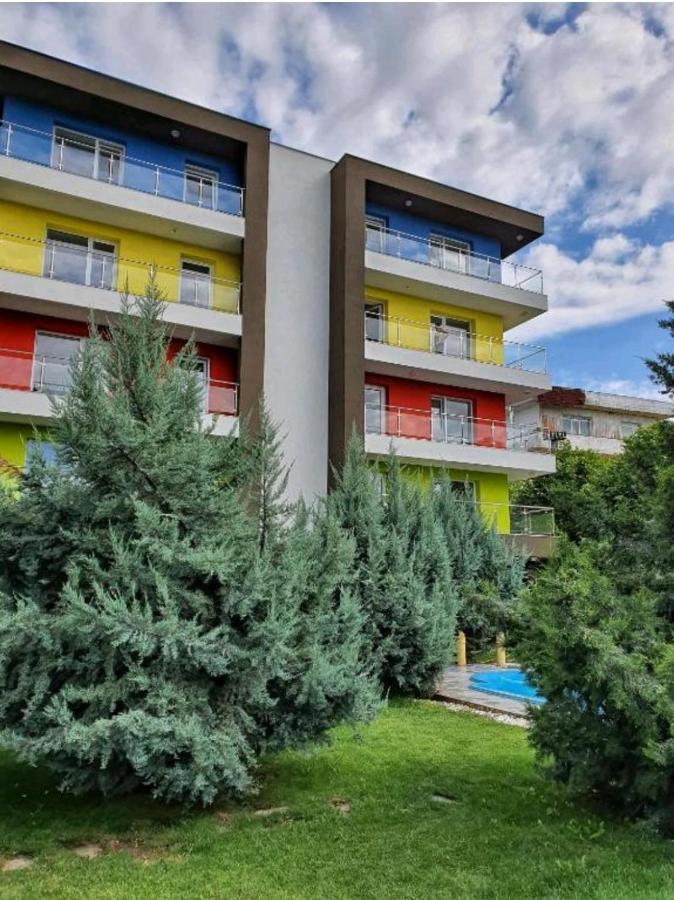 Tranzzit Airport Apartment II Otopeni Exteriör bild