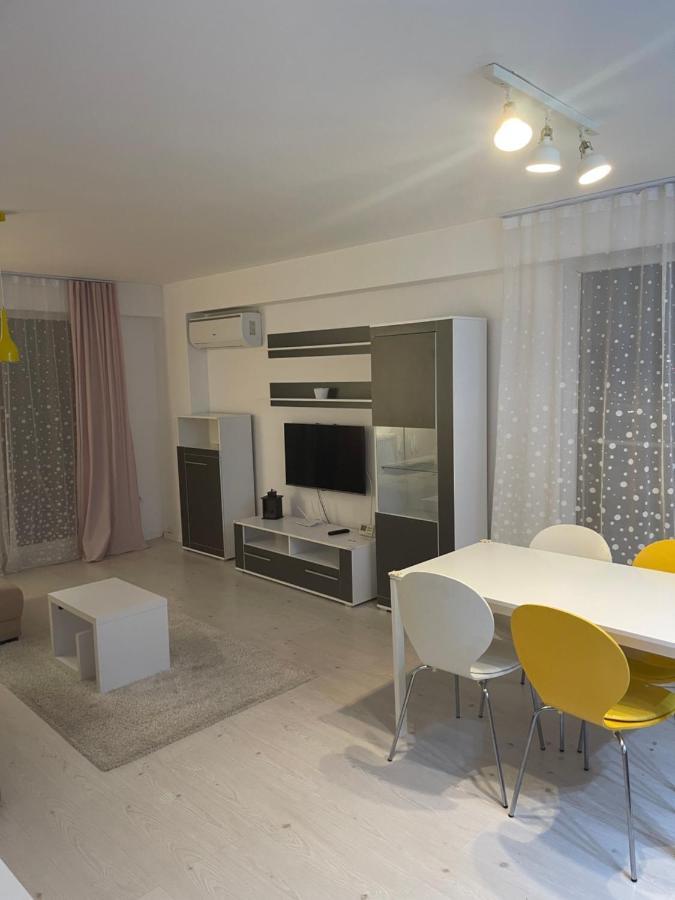 Tranzzit Airport Apartment II Otopeni Exteriör bild