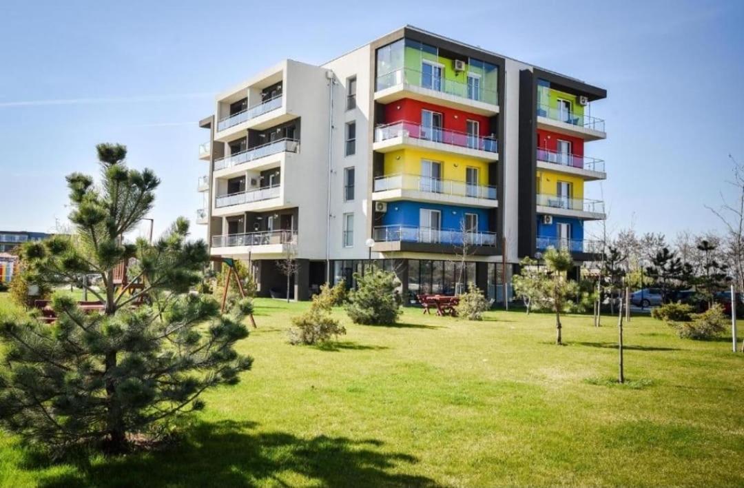 Tranzzit Airport Apartment II Otopeni Exteriör bild