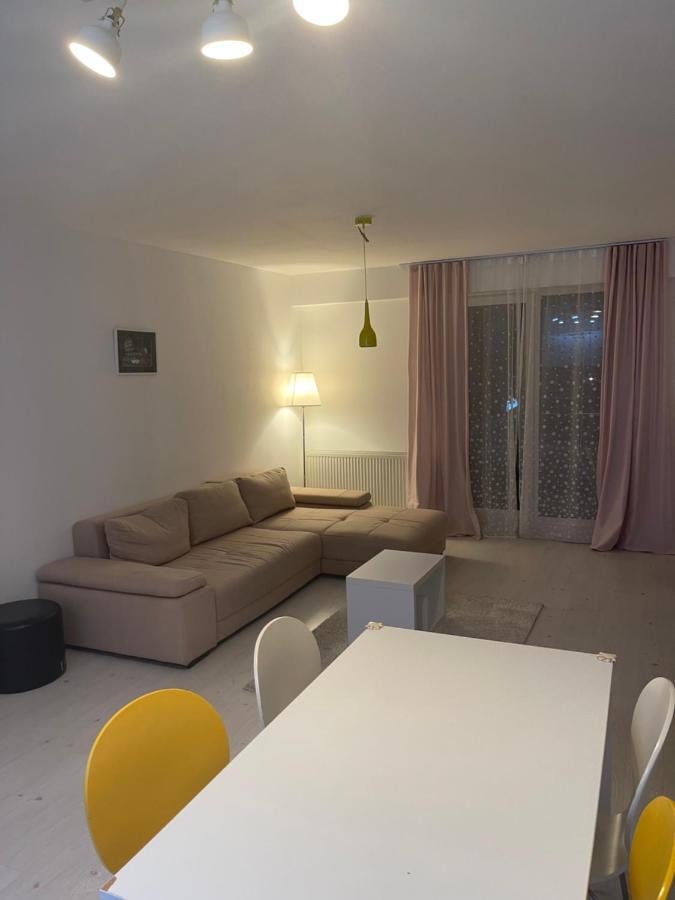 Tranzzit Airport Apartment II Otopeni Exteriör bild